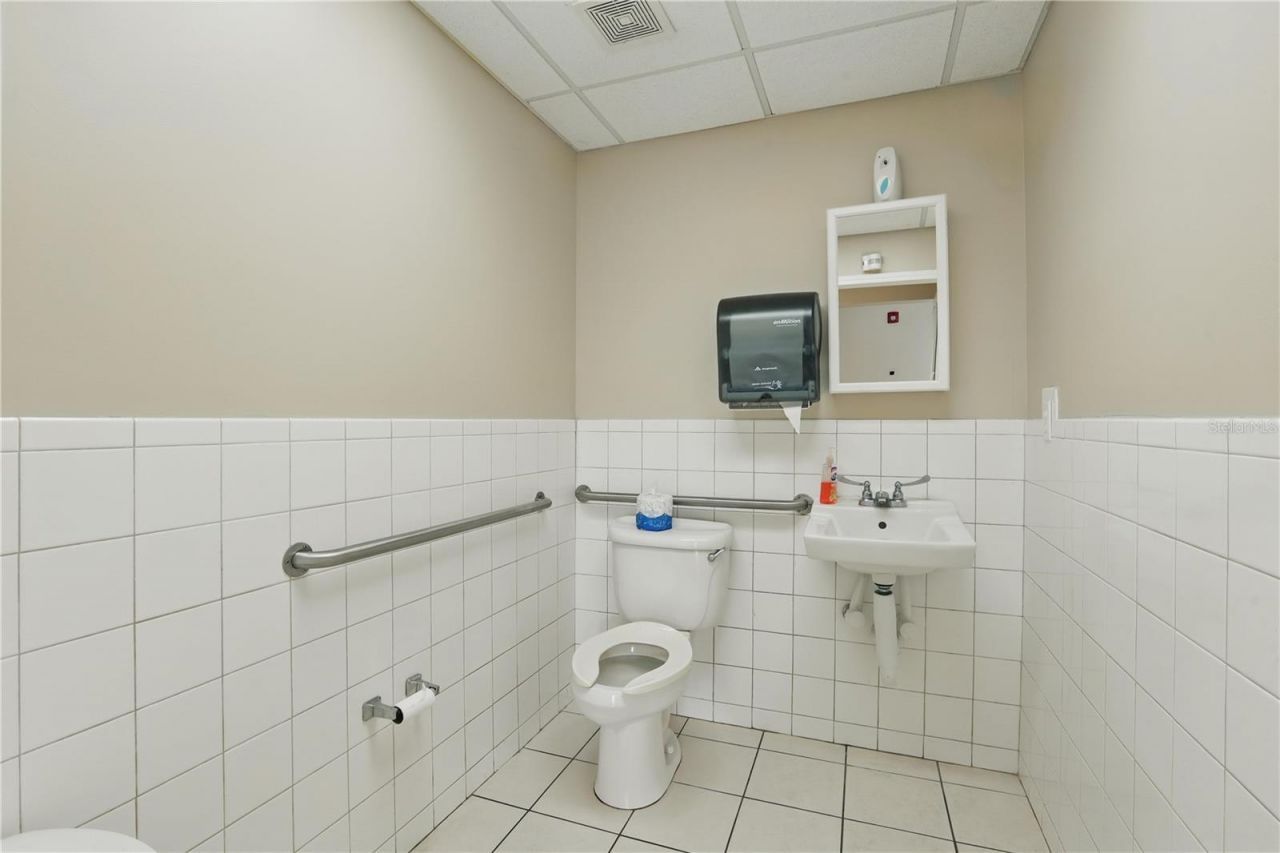 Please Call For Address, Jacksonville, FL 32216 Photo