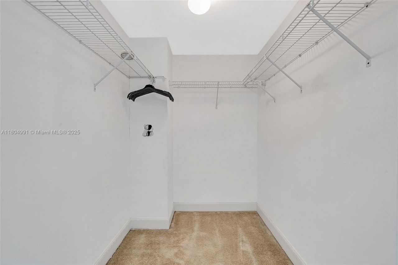 14951 Royal Oaks Ln, Unit 1406, North Miami, FL 33181 Photo