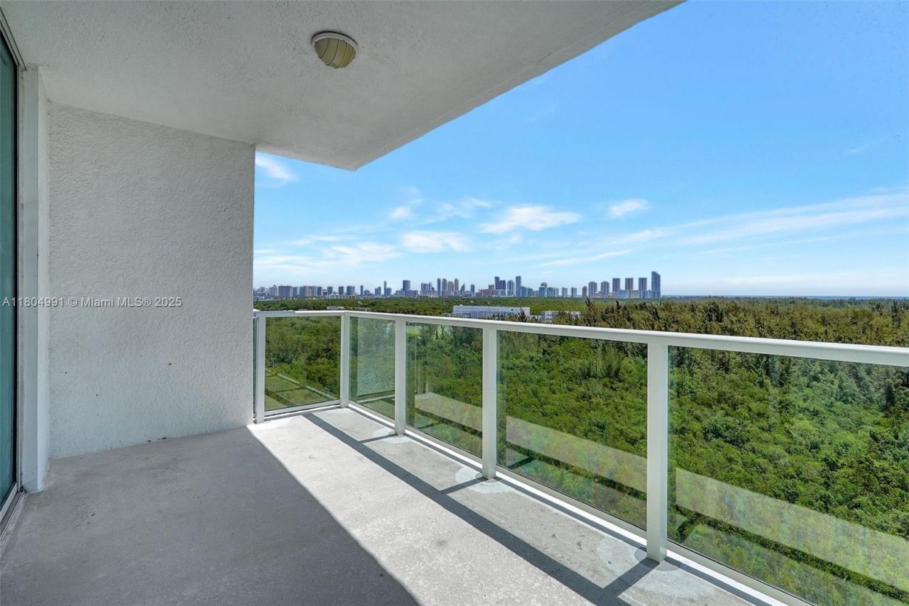 14951 Royal Oaks Ln, Unit 1406, North Miami, FL 33181 Photo