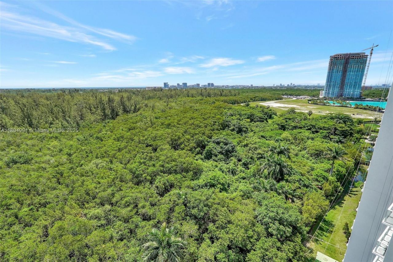 14951 Royal Oaks Ln, Unit 1406, North Miami, FL 33181 Photo