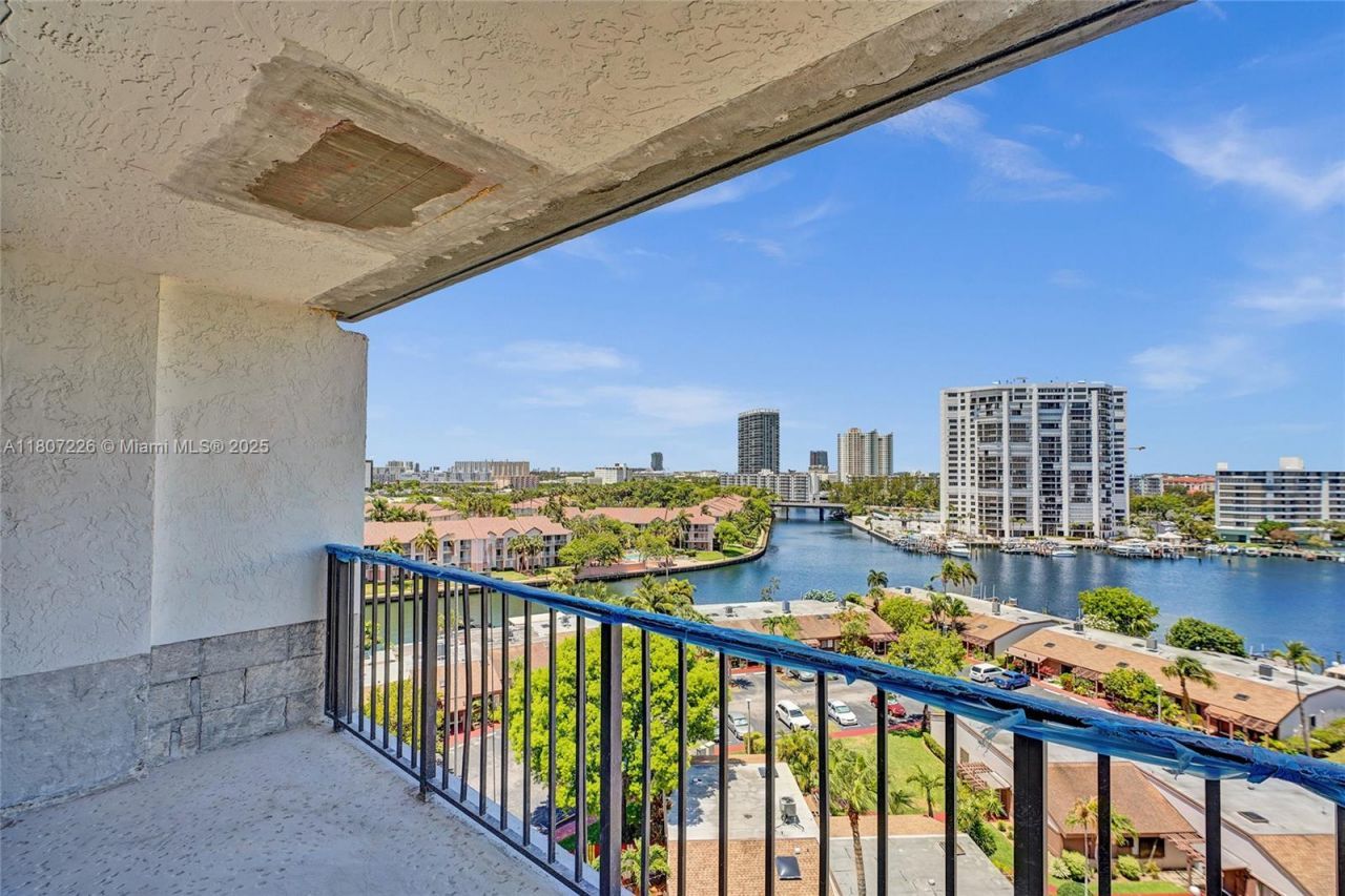 200 Leslie Dr, Unit 1031, Hallandale Beach, FL 33009 Photo