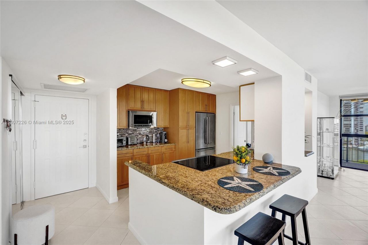 200 Leslie Dr, Unit 1031, Hallandale Beach, FL 33009 Photo