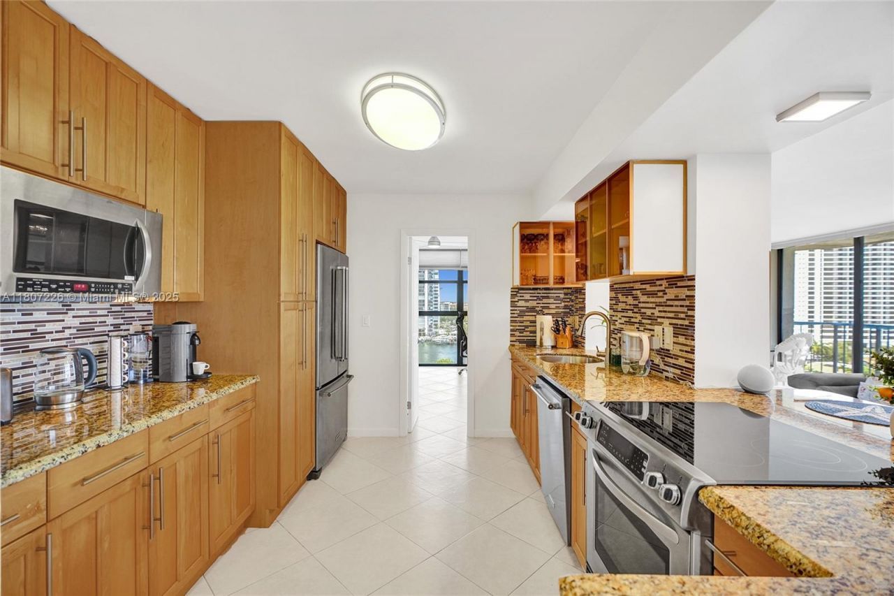 200 Leslie Dr, Unit 1031, Hallandale Beach, FL 33009 Photo