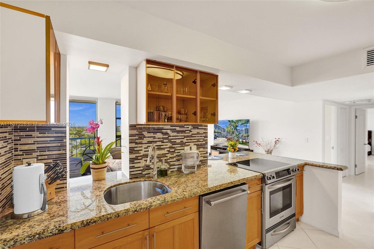 200 Leslie Dr, Unit 1031, Hallandale Beach, FL 33009 Photo