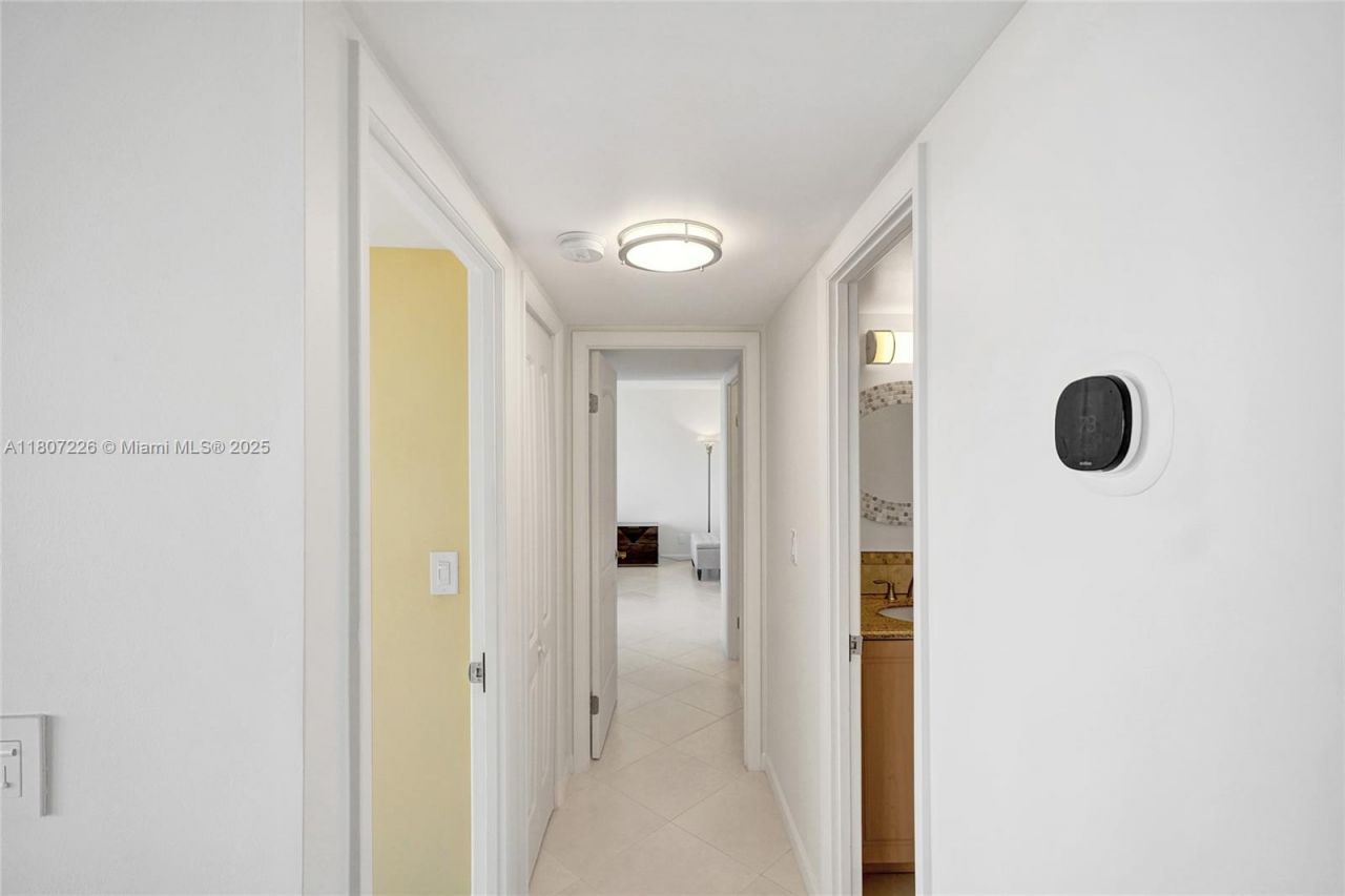 200 Leslie Dr, Unit 1031, Hallandale Beach, FL 33009 Photo