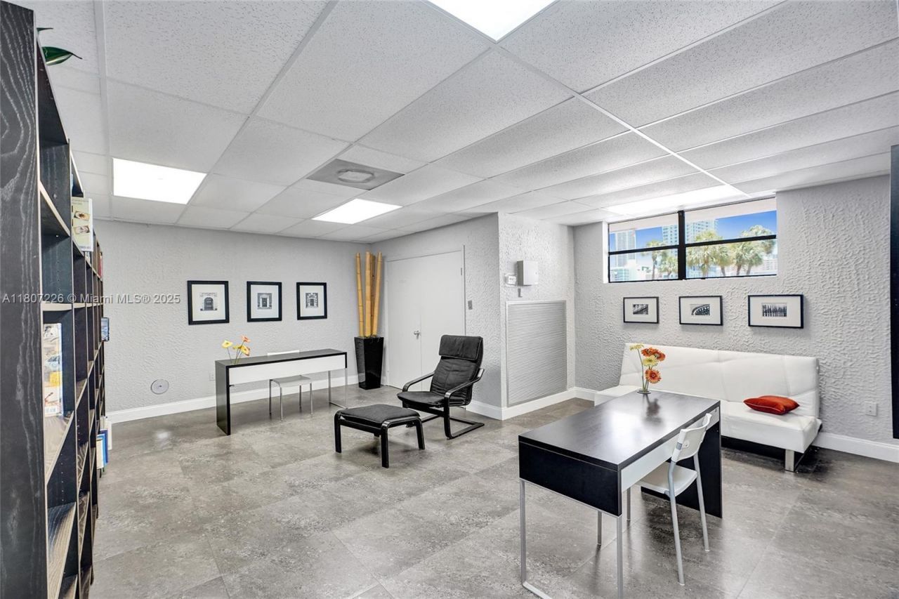 200 Leslie Dr, Unit 1031, Hallandale Beach, FL 33009 Photo