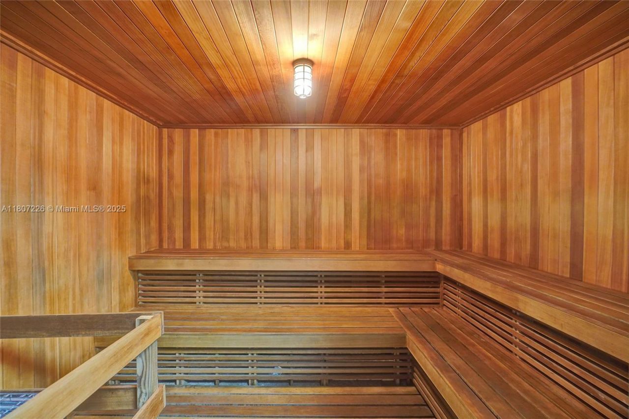 200 Leslie Dr, Unit 1031, Hallandale Beach, FL 33009 Photo