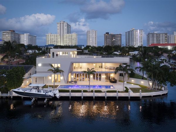 3300 NE 39th Street, Fort Lauderdale, FL 33308