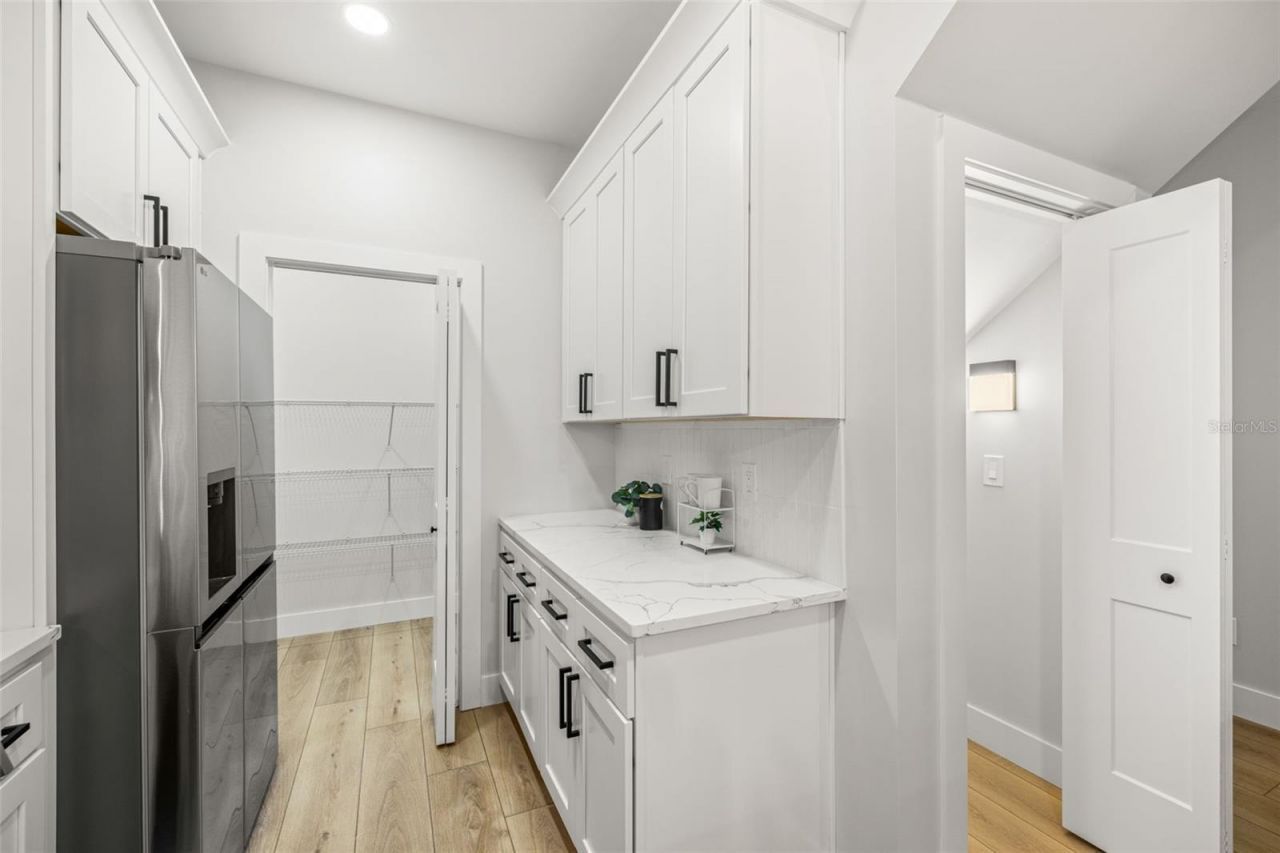 4308 W Gray Street, Unit 2 thru 5, Tampa, FL 33609 Photo