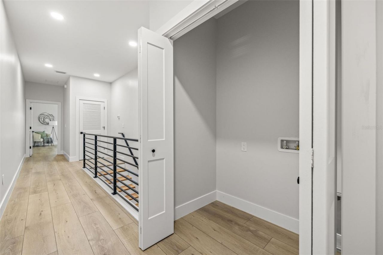 4308 W Gray Street, Unit 2 thru 5, Tampa, FL 33609 Photo