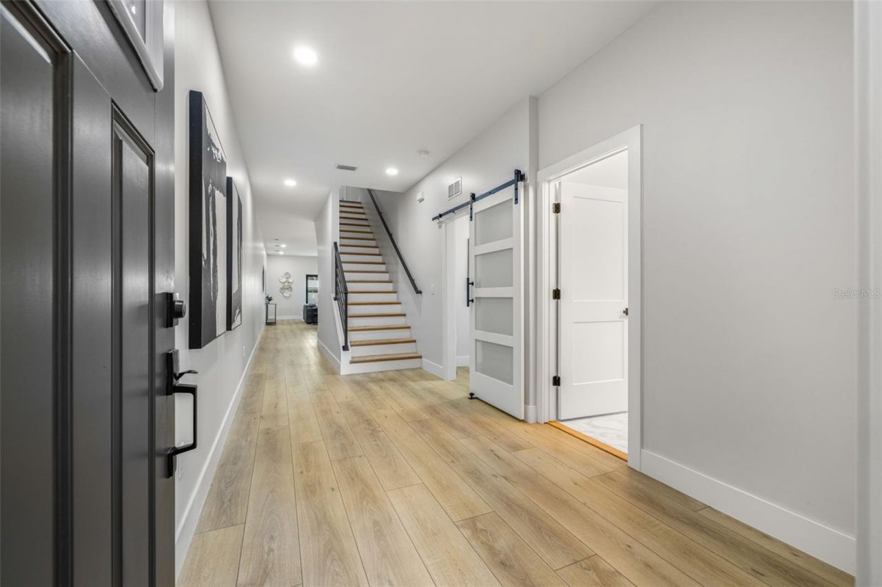 4308 W Gray Street, Unit 2 thru 5, Tampa, FL 33609 Photo