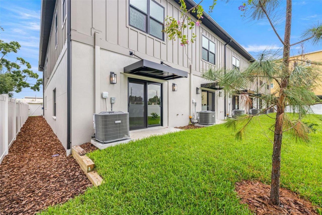4308 W Gray Street, Unit 2 thru 5, Tampa, FL 33609 Photo