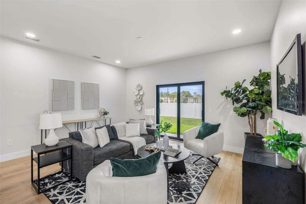 4308 W Gray Street, Unit 2 thru 5, Tampa, FL 33609 Photo