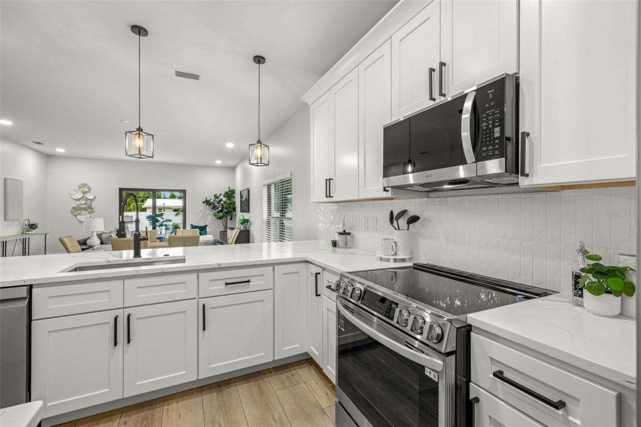 4308 W Gray Street, Unit 2 thru 5, Tampa, FL 33609 Photo