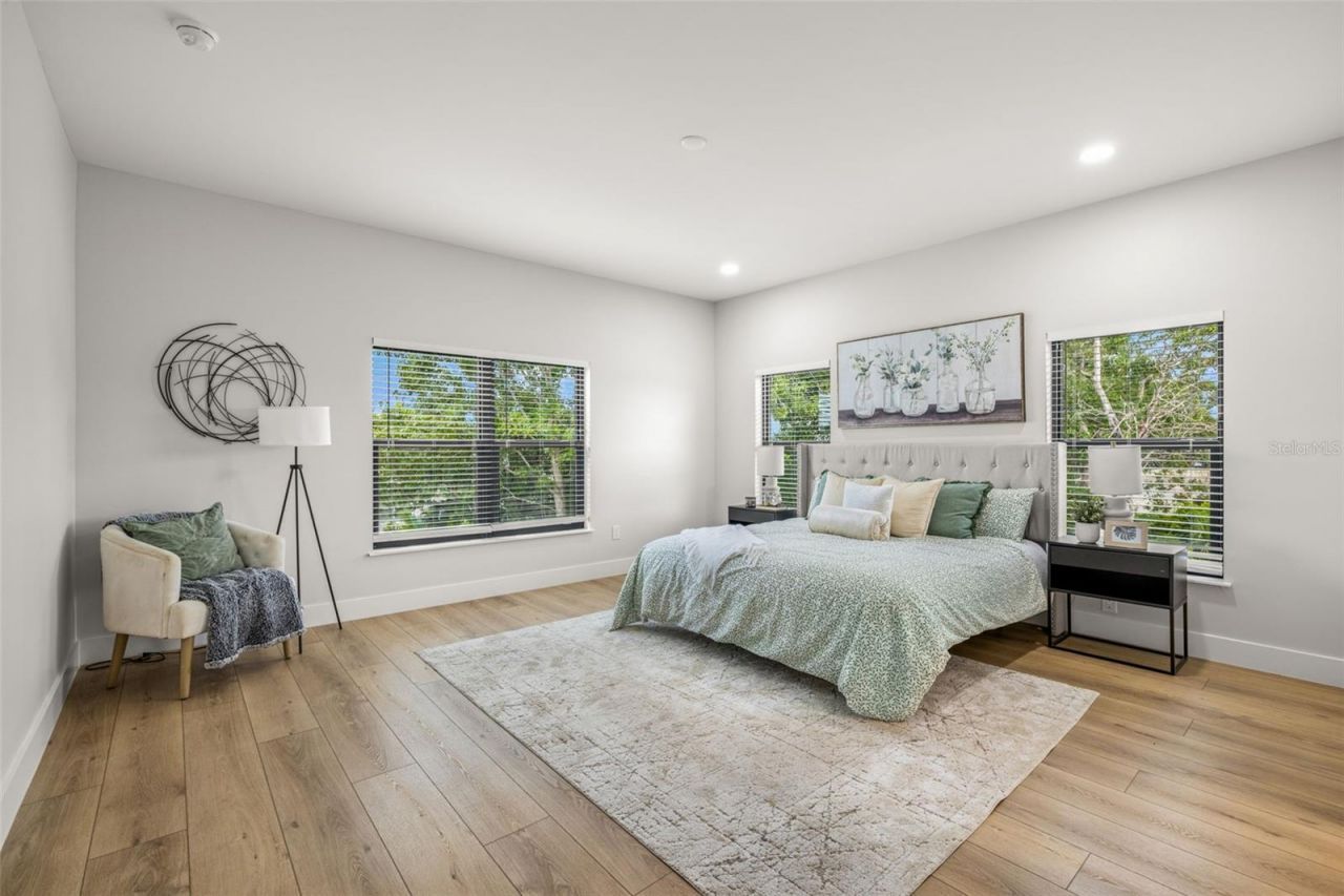 4308 W Gray Street, Unit 2 thru 5, Tampa, FL 33609 Photo