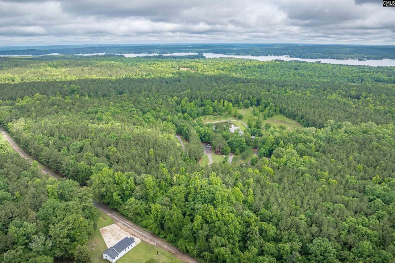 1530 Buck Hill Road Photo 12