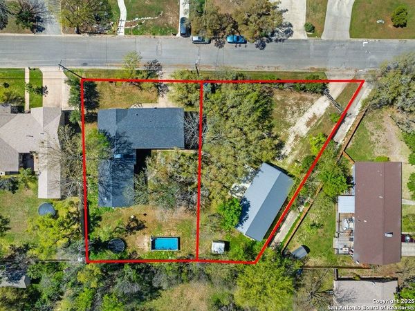 711 CARDINAL DRIVE, Kerrville, TX 78028