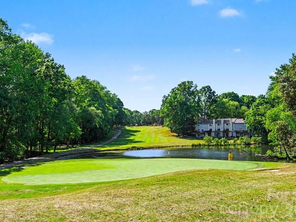 8005 Horse Chestnut Lane, Charlotte, NC 28277