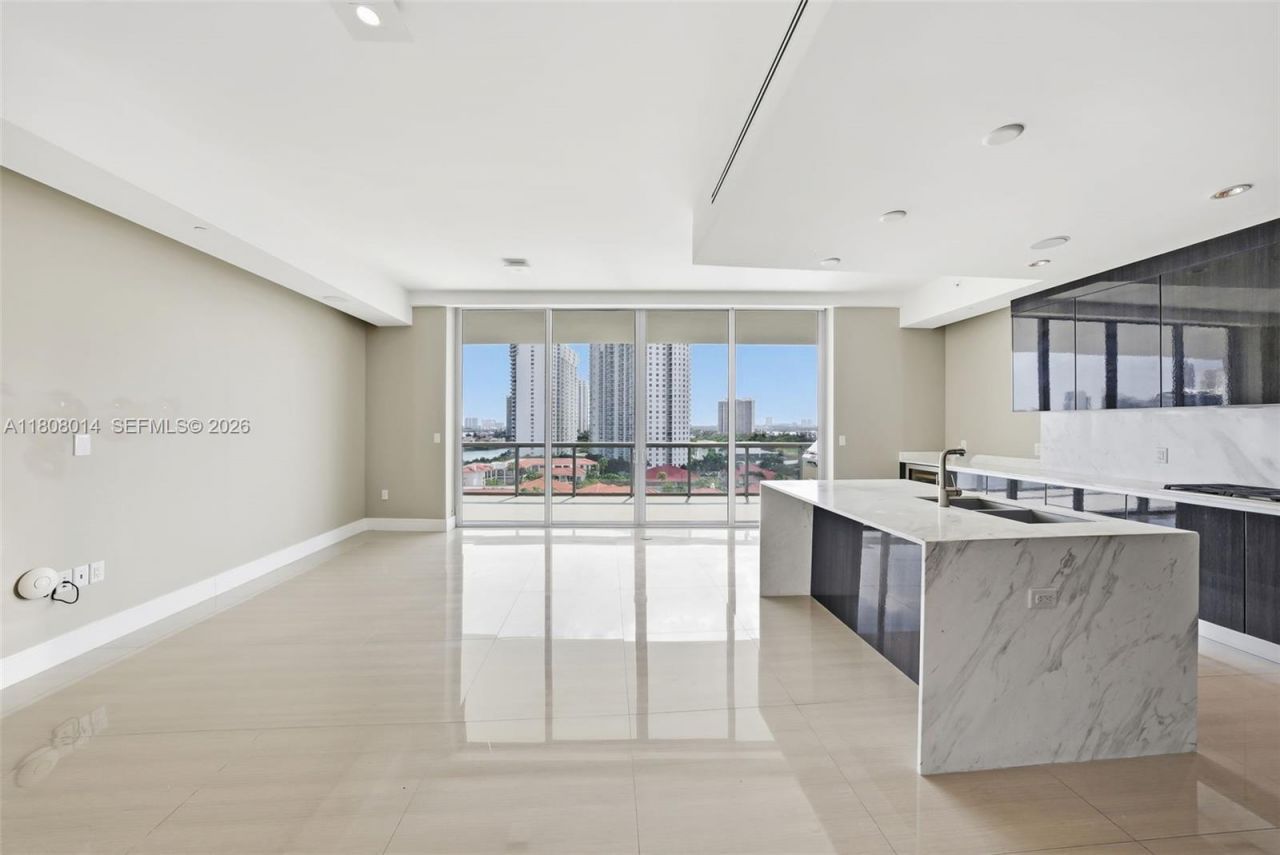 3250 NE 188th St, Unit 906, Aventura, FL 33180 Photo