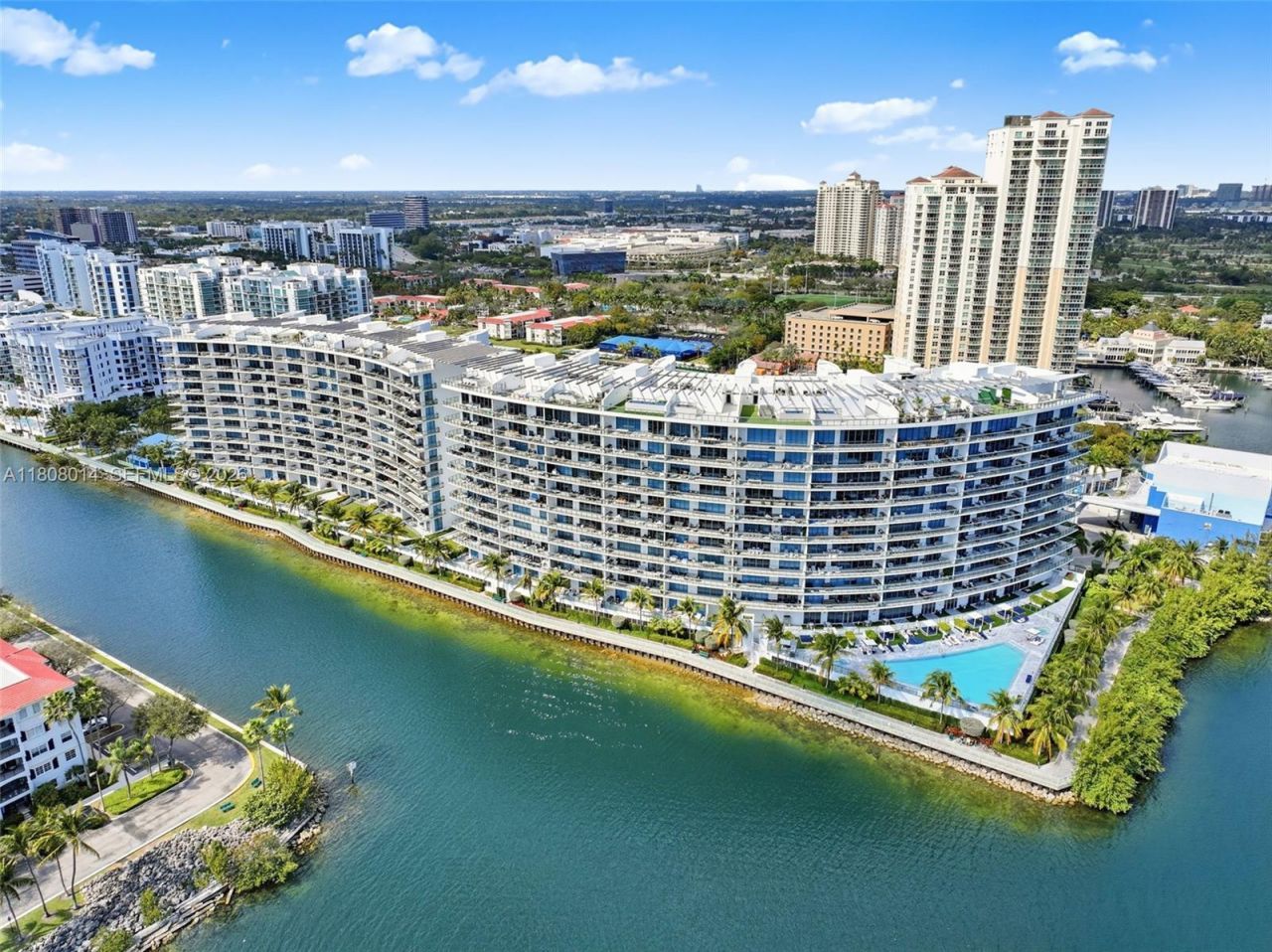 3250 NE 188th St, Unit 906, Aventura, FL 33180 Photo