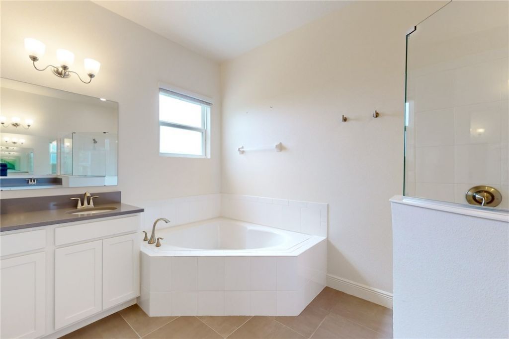 2545 Saint Lucia Circle, Vero Beach, FL 32967 Photo