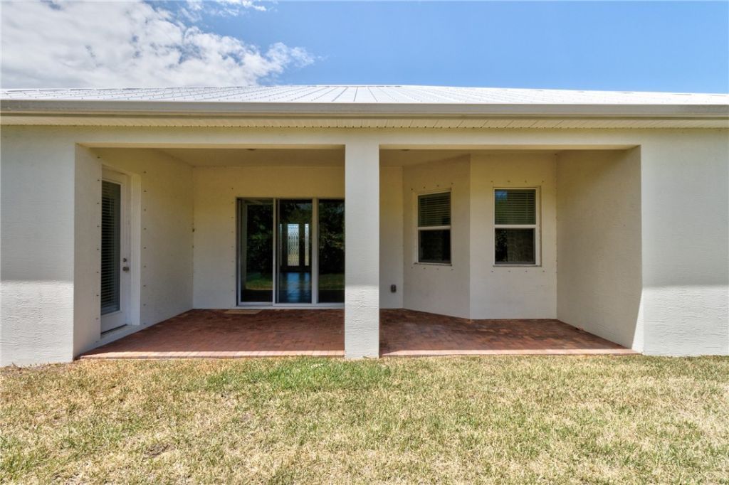 2545 Saint Lucia Circle, Vero Beach, FL 32967 Photo