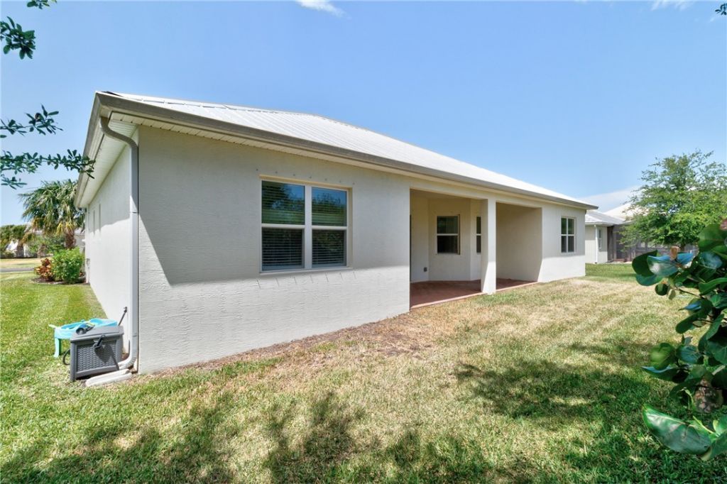 2545 Saint Lucia Circle, Vero Beach, FL 32967 Photo