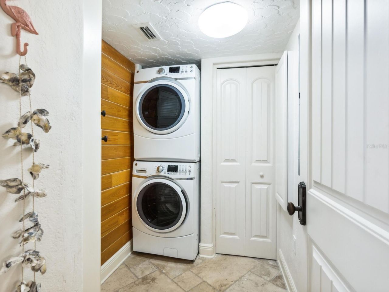 5880 Midnight Pass Road, Unit 207, Sarasota, FL 34242 Photo