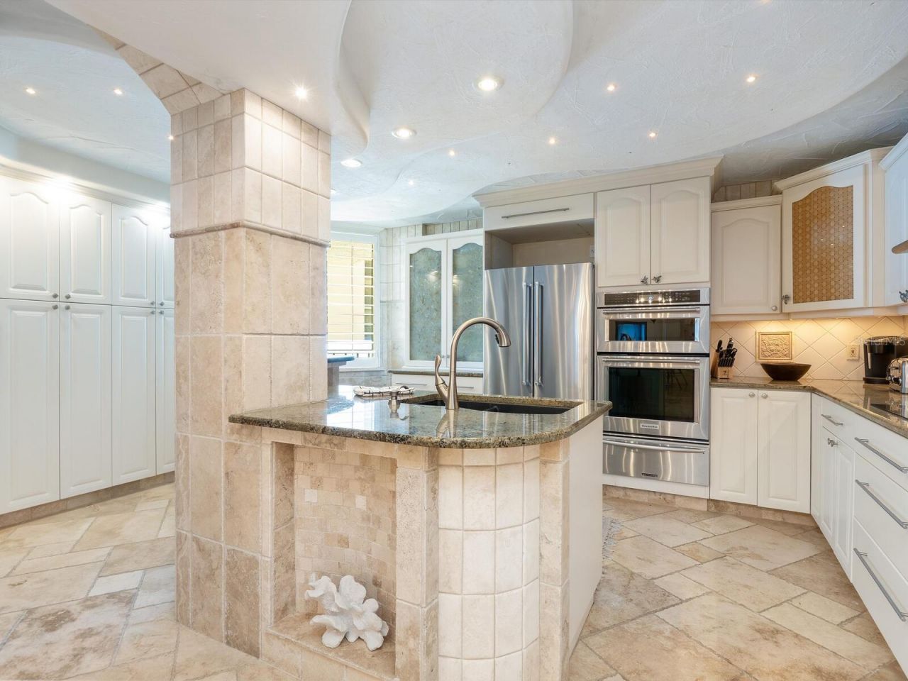 5880 Midnight Pass Road, Unit 207, Sarasota, FL 34242 Photo