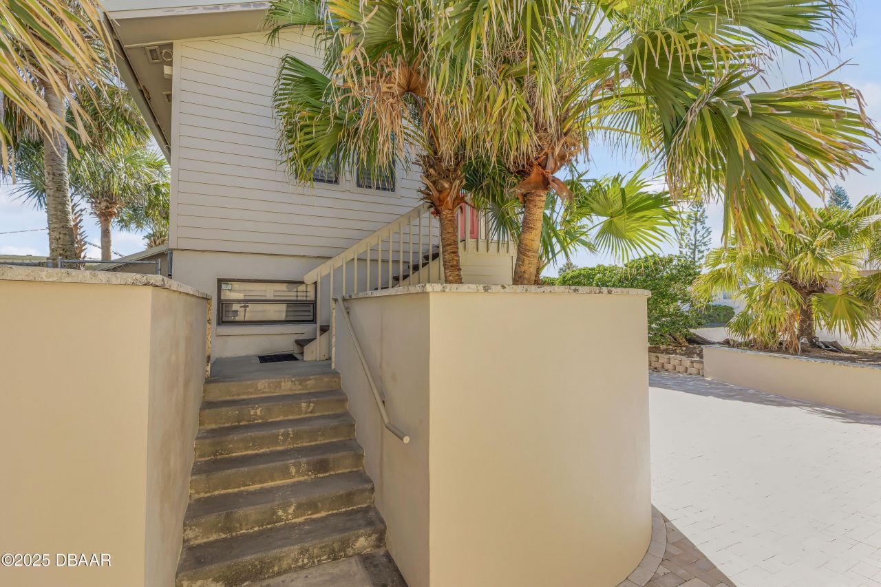 1209 N Atlantic Avenue, New Smyrna Beach, FL 32169 Photo