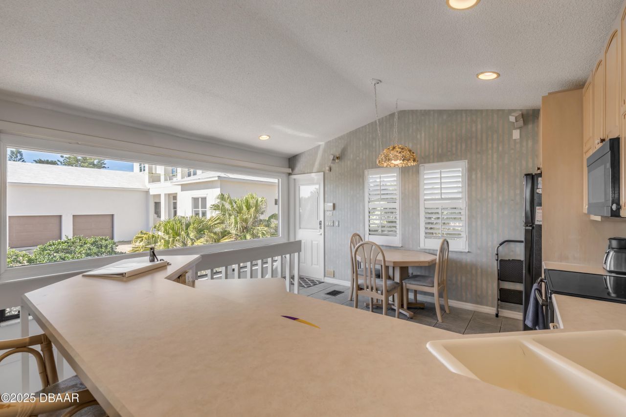 1209 N Atlantic Avenue, New Smyrna Beach, FL 32169 Photo