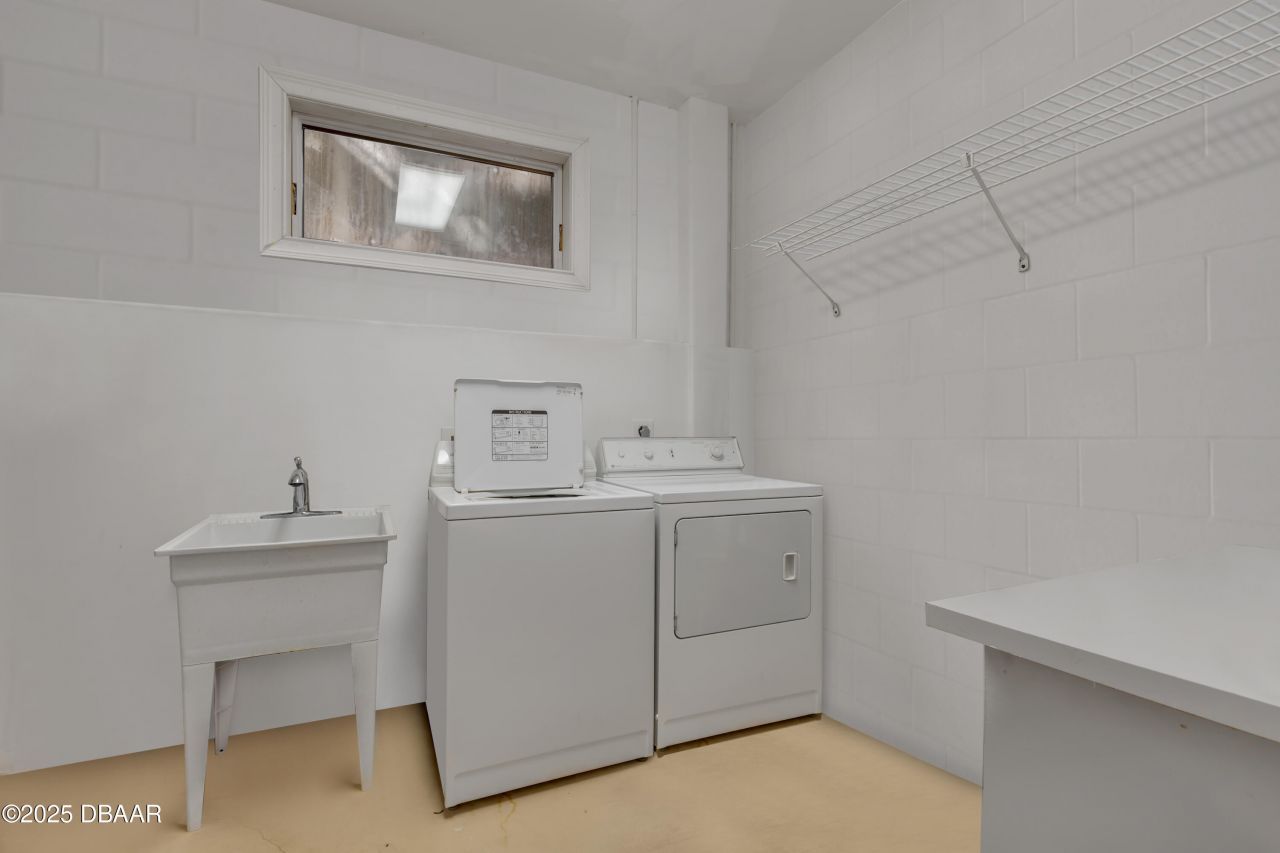 1209 N Atlantic Avenue, New Smyrna Beach, FL 32169 Photo