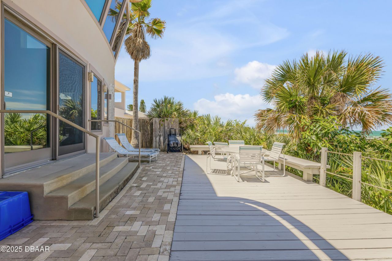 1209 N Atlantic Avenue, New Smyrna Beach, FL 32169 Photo