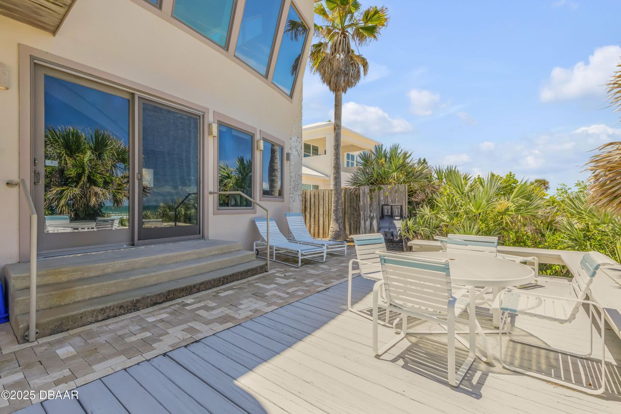 1209 N Atlantic Avenue, New Smyrna Beach, FL 32169 Photo