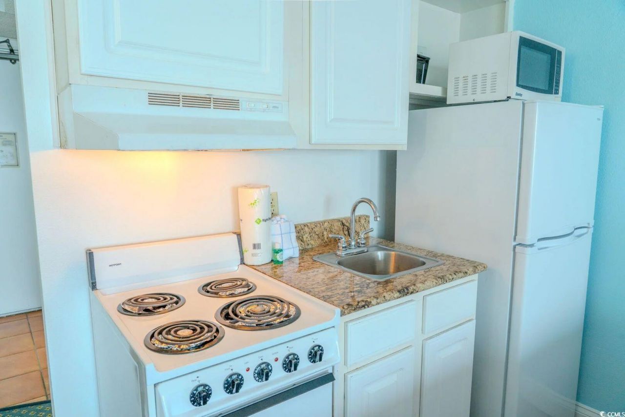 1207 Ocean Blvd. S Photo 10