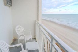 1207 Ocean Blvd. S photo 4