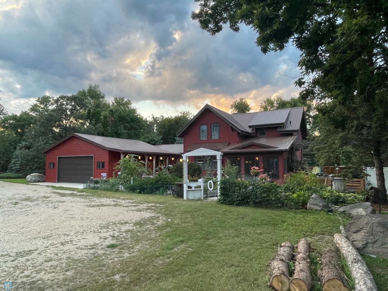 8416 141st Avenue Se, Milnor, ND 58060 Main Photo