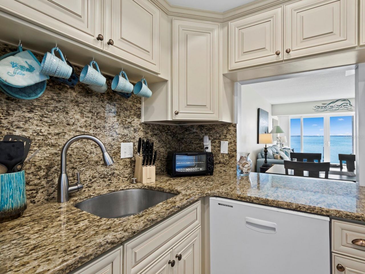 4310 Falmouth Drive, Unit 105, Longboat Key, FL 34228 Photo