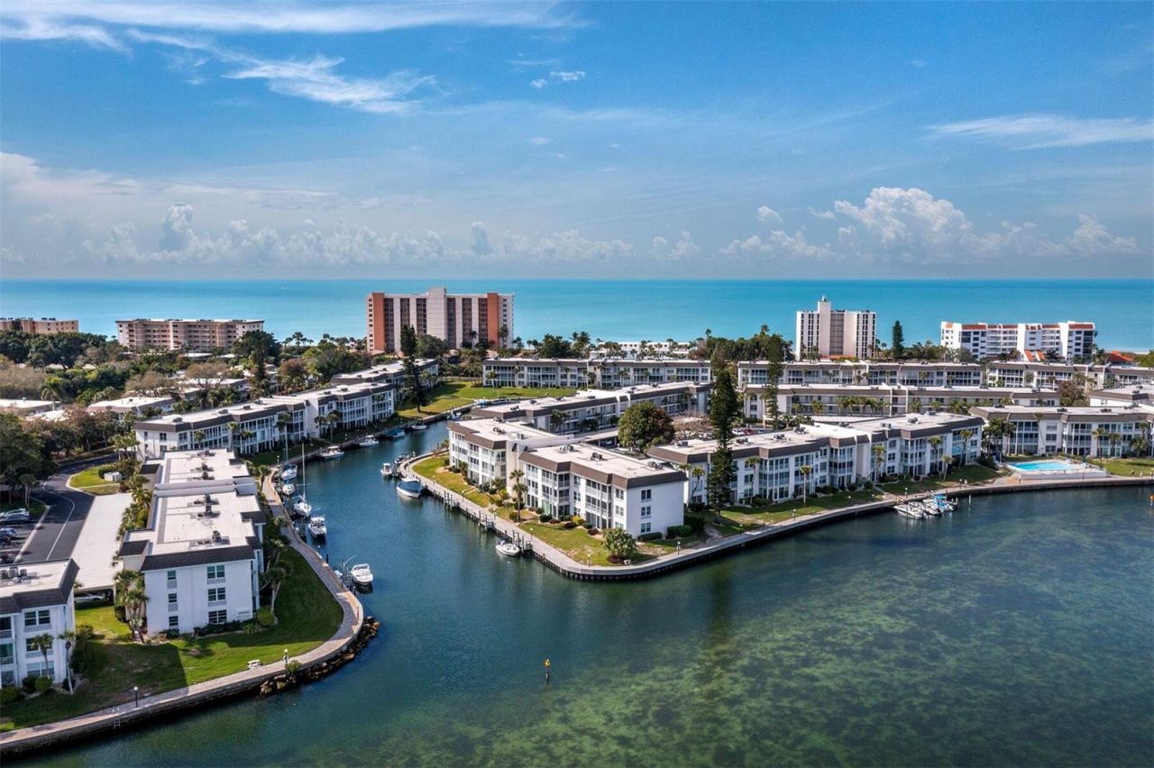 4310 Falmouth Drive, Unit 105, Longboat Key, FL 34228 Photo