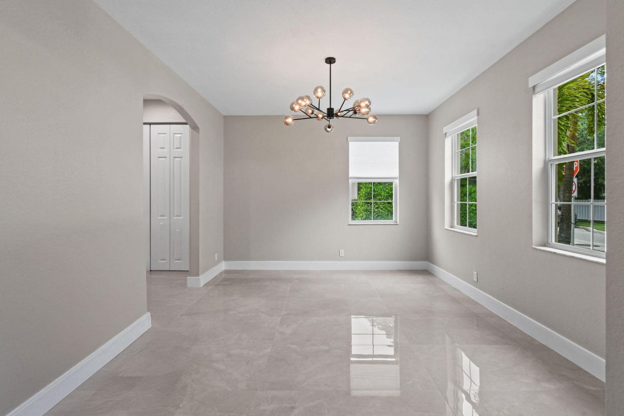 111 Tullamore Avenue, Jupiter, FL 33458 Photo