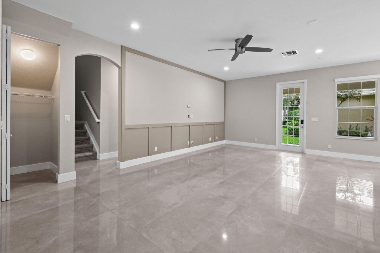 111 Tullamore Avenue, Jupiter, FL 33458 Photo