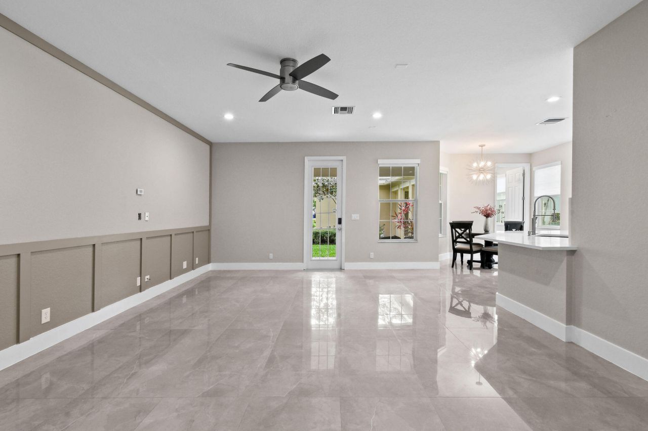 111 Tullamore Avenue, Jupiter, FL 33458 Photo