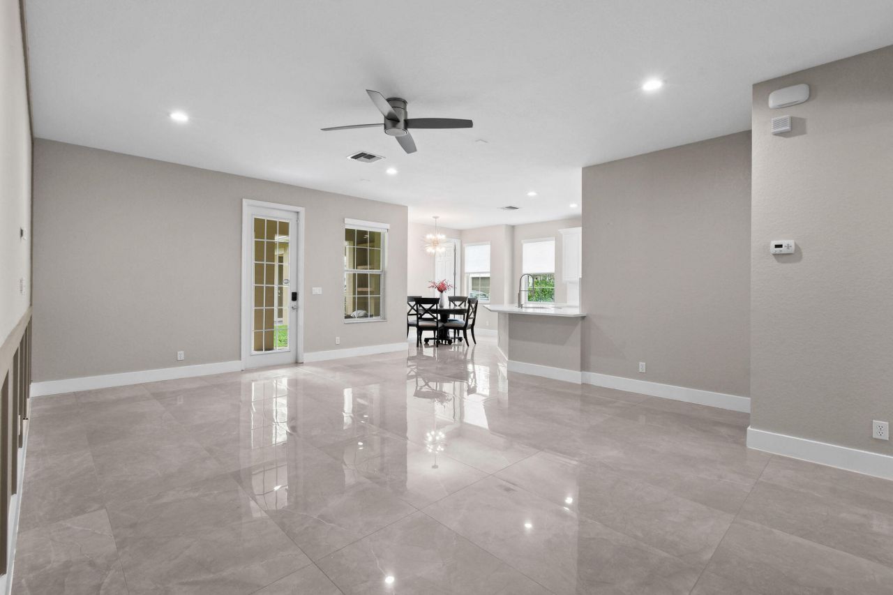 111 Tullamore Avenue, Jupiter, FL 33458 Photo