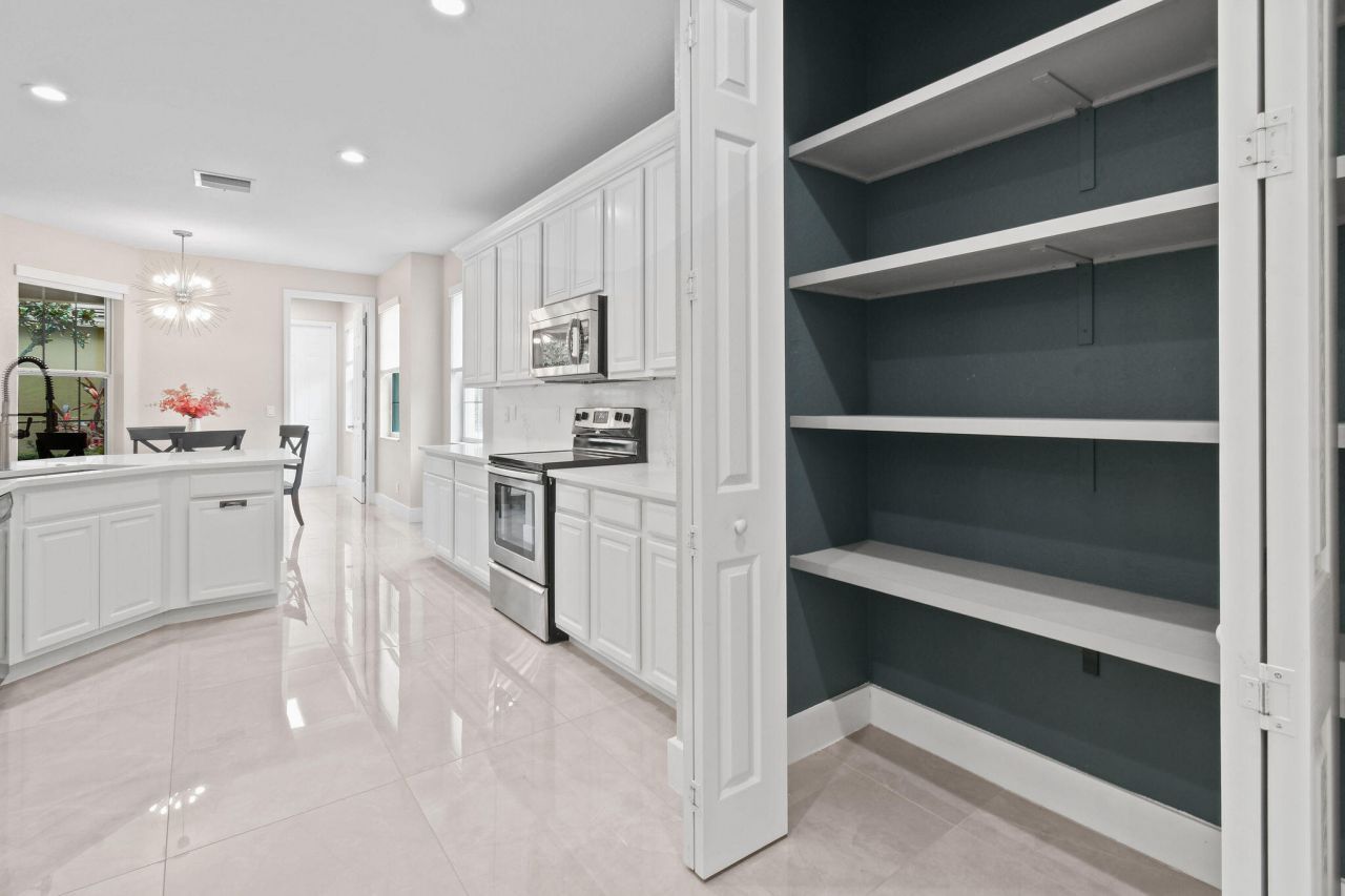 111 Tullamore Avenue, Jupiter, FL 33458 Photo