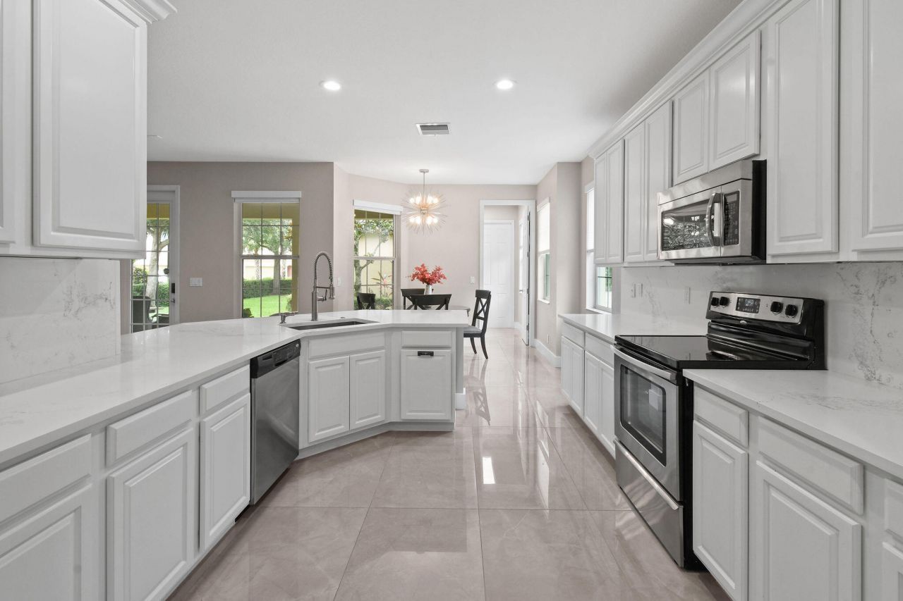 111 Tullamore Avenue, Jupiter, FL 33458 Photo