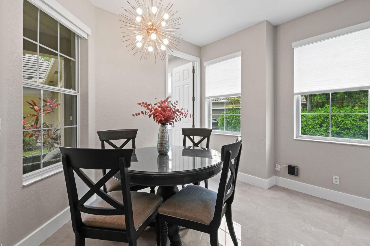 111 Tullamore Avenue, Jupiter, FL 33458 Photo