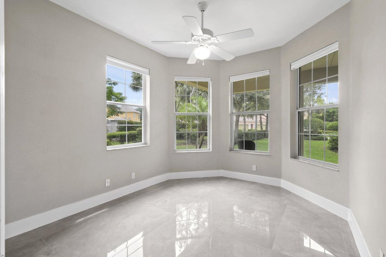 111 Tullamore Avenue, Jupiter, FL 33458 Photo