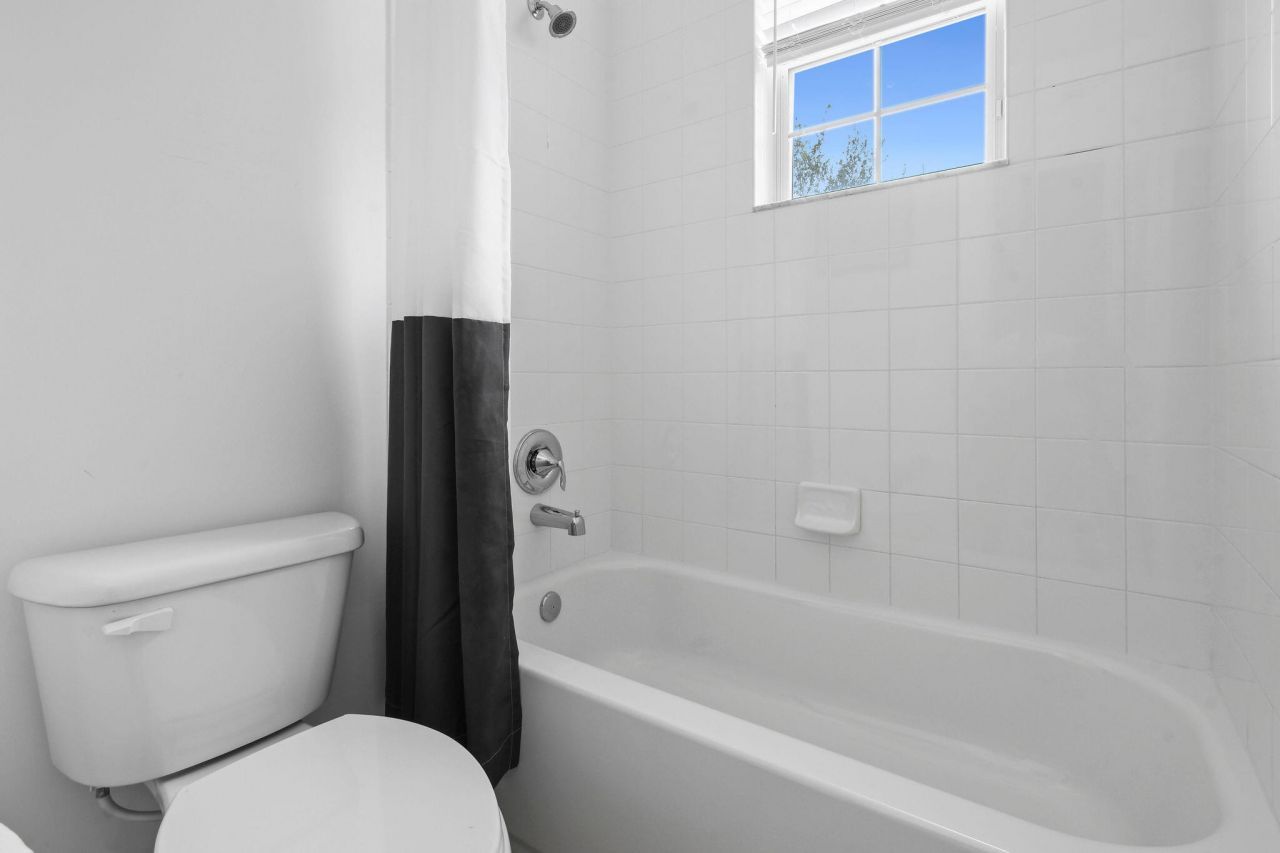 111 Tullamore Avenue, Jupiter, FL 33458 Photo