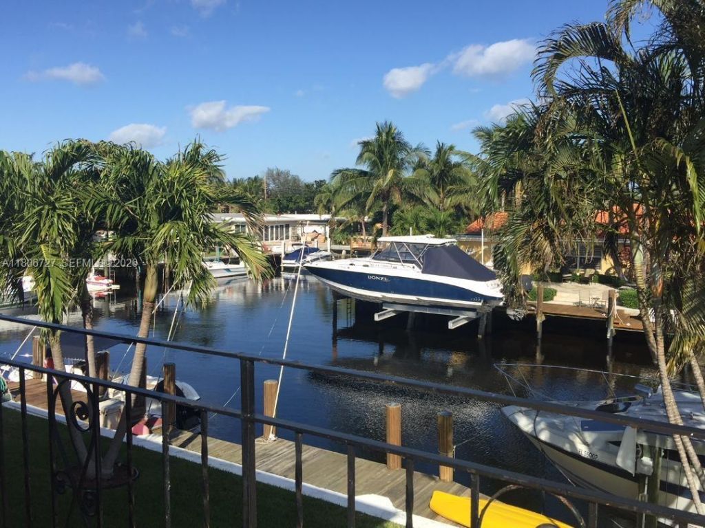 301 E Mcnab Rd, Unit 205, Pompano Beach, FL 33060 Photo