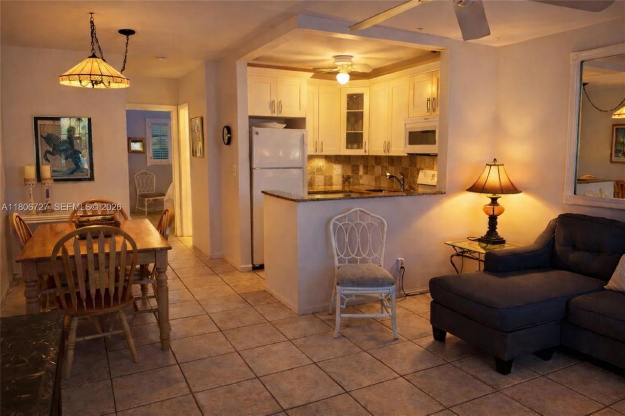 301 E Mcnab Rd, Unit 205, Pompano Beach, FL 33060 Photo